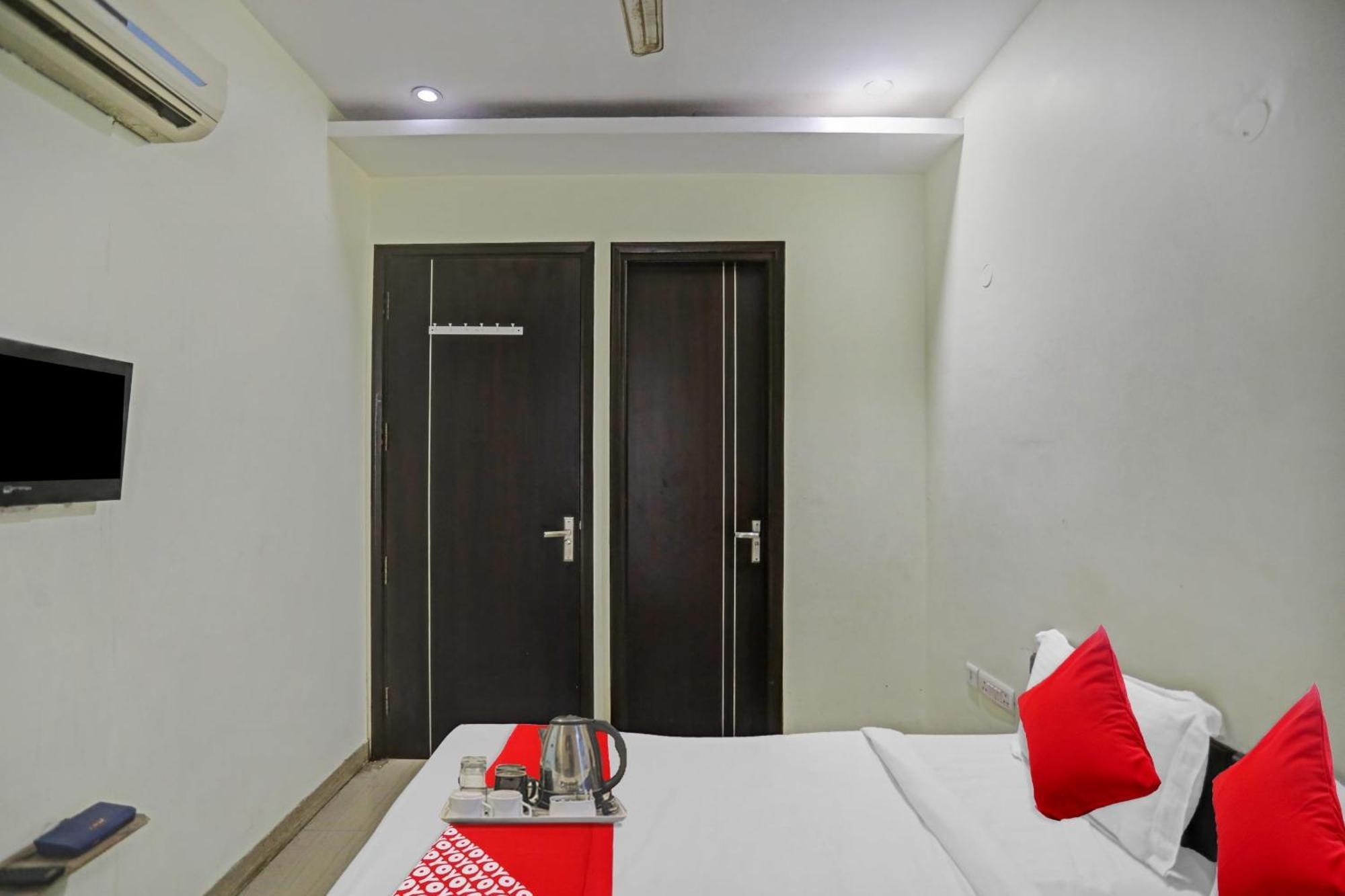 Hotel O Mahadev Guest House Gurgaon Exterior foto