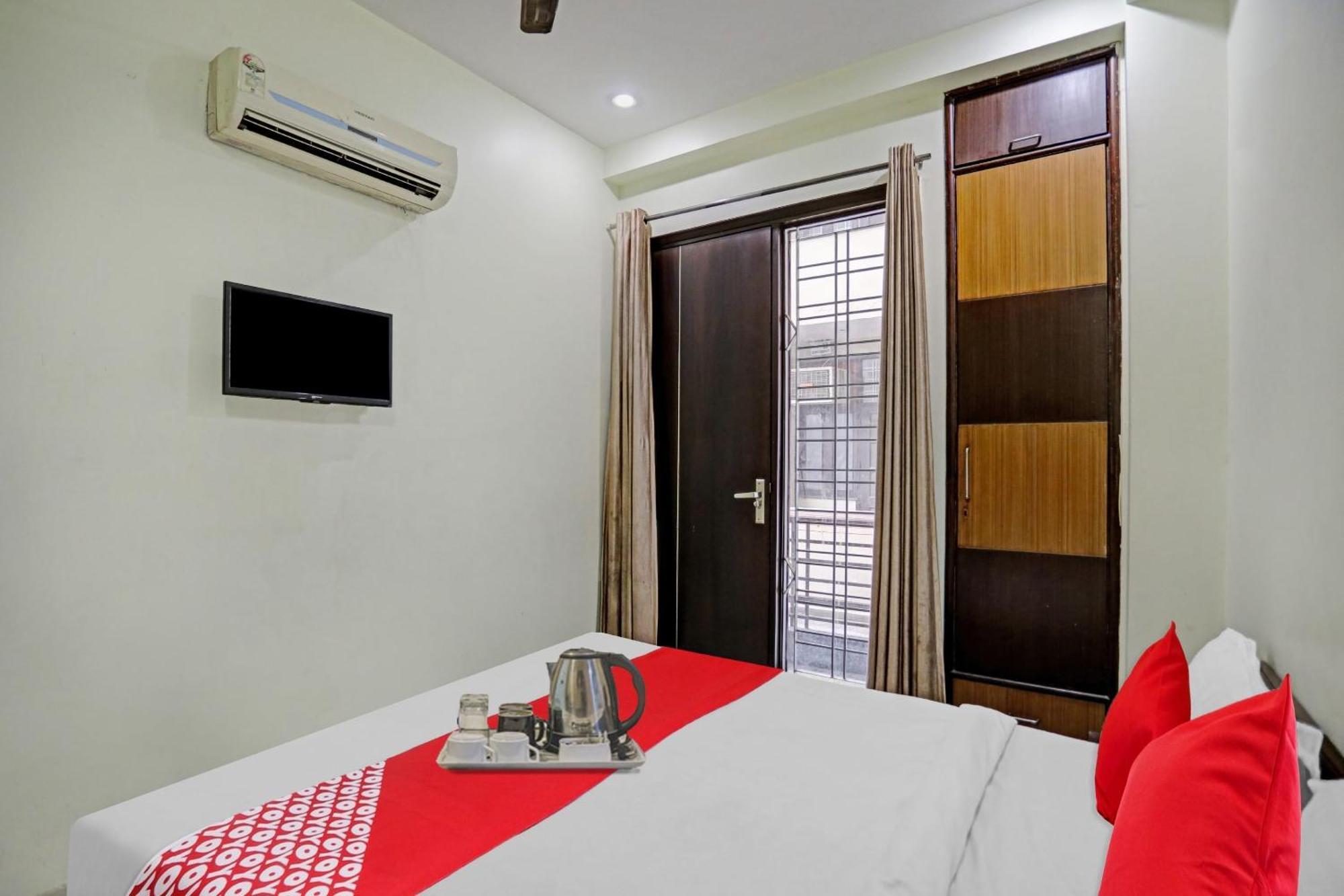 Hotel O Mahadev Guest House Gurgaon Exterior foto