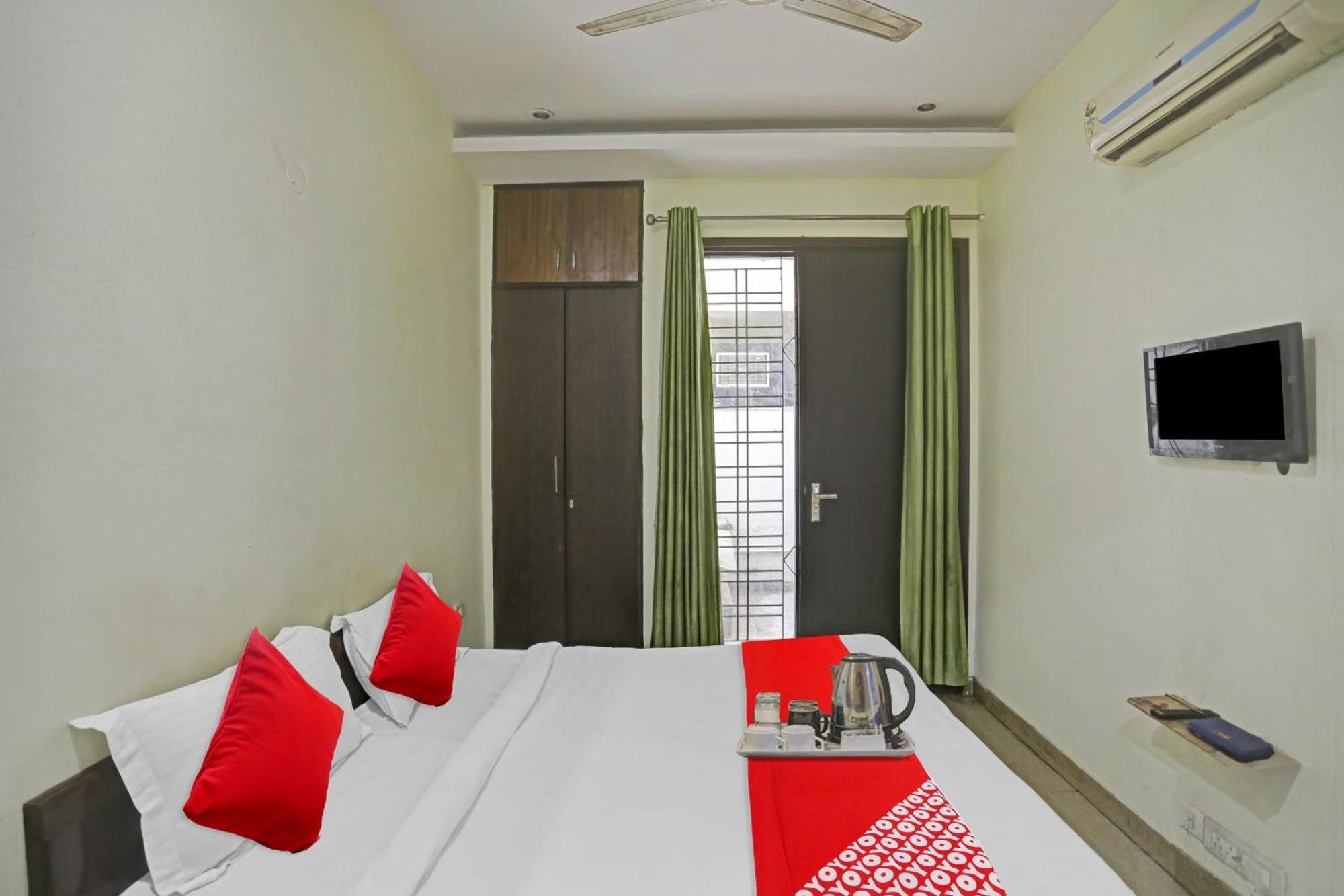 Hotel O Mahadev Guest House Gurgaon Exterior foto