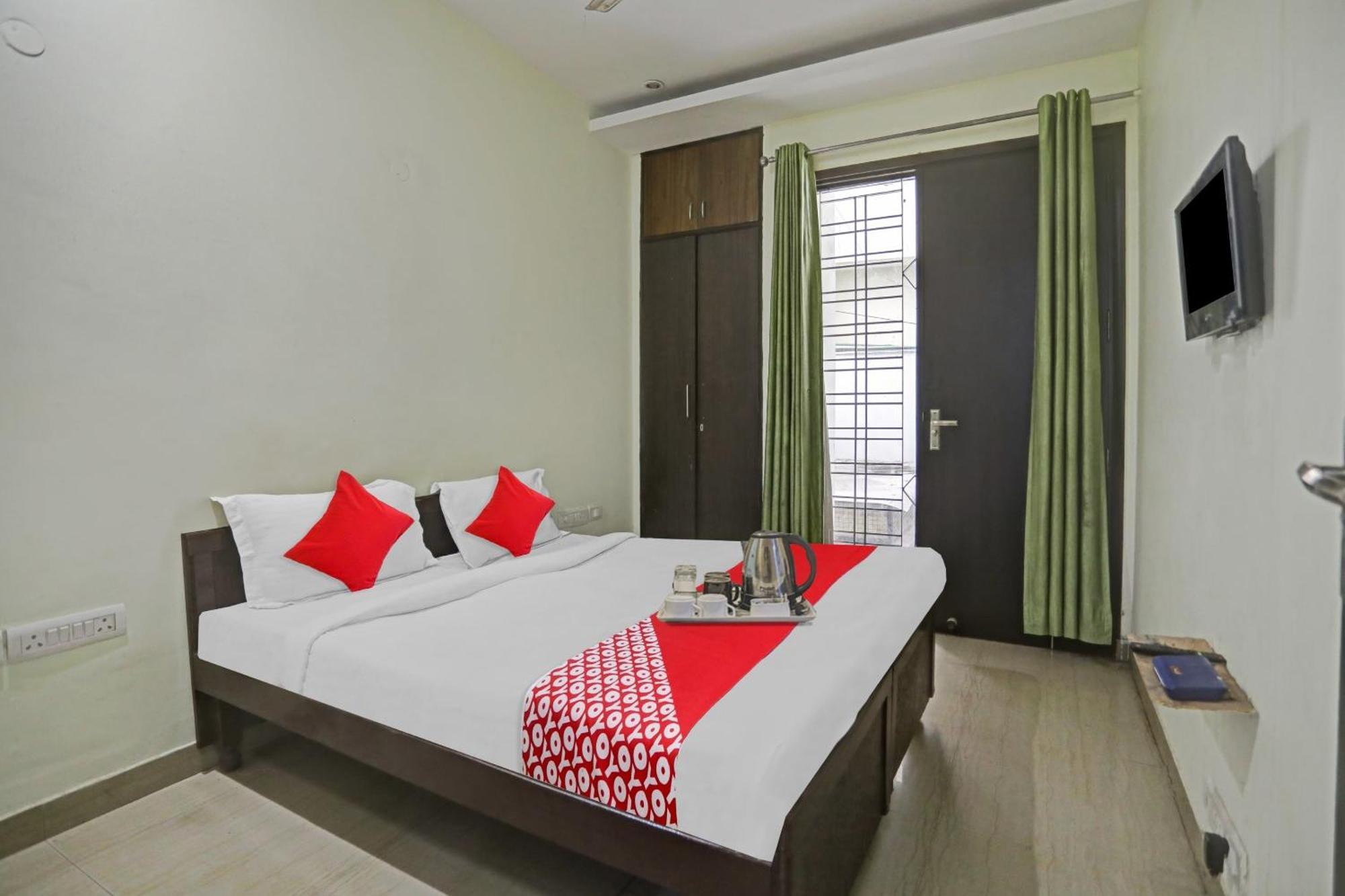 Hotel O Mahadev Guest House Gurgaon Exterior foto